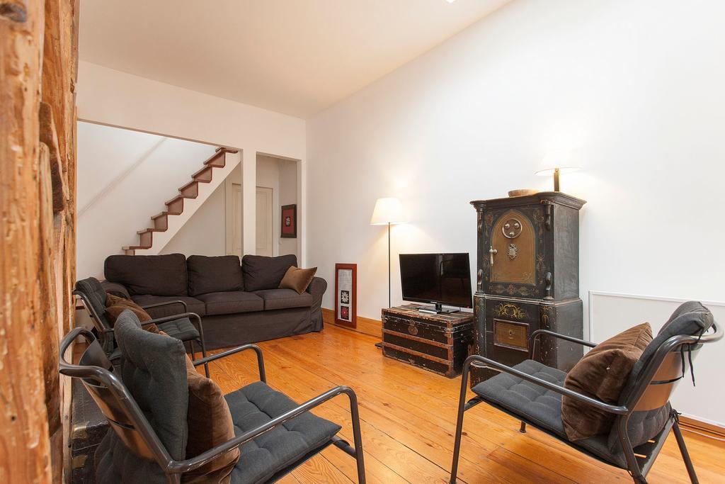 Central, Charming, Quiet, Garden And Parking Lisbona Esterno foto