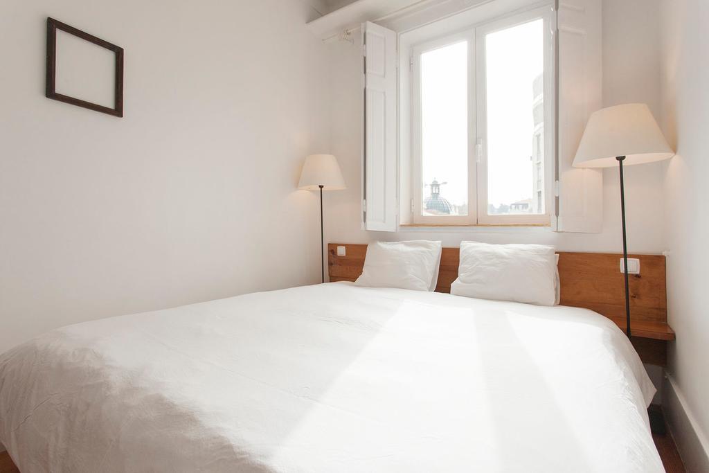 Central, Charming, Quiet, Garden And Parking Lisbona Esterno foto
