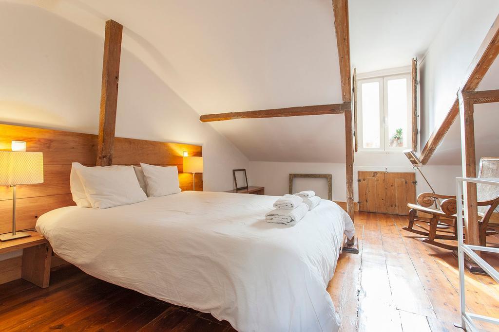 Central, Charming, Quiet, Garden And Parking Lisbona Esterno foto